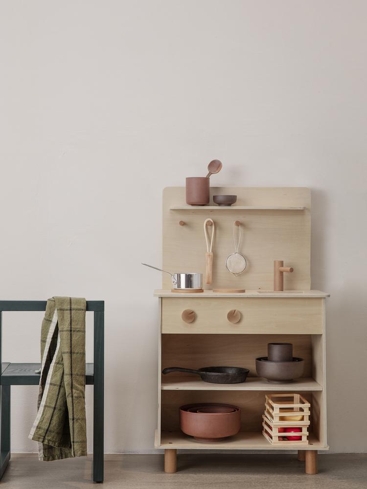 Natural Toy Kitchen 2